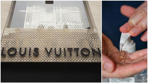 mascherina fendi virus|Coronavirus: Louis Vuitton owner to start making hand sanitiser.